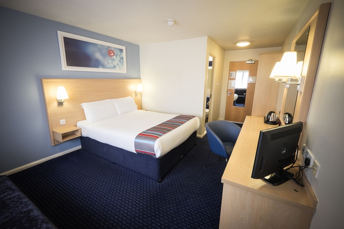 Imagen de la habitación del Hotel Travelodge Cork Airport. Foto 5