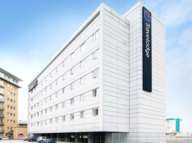 Imagen de los exteriores del Hotel Travelodge Feltham. Foto 6