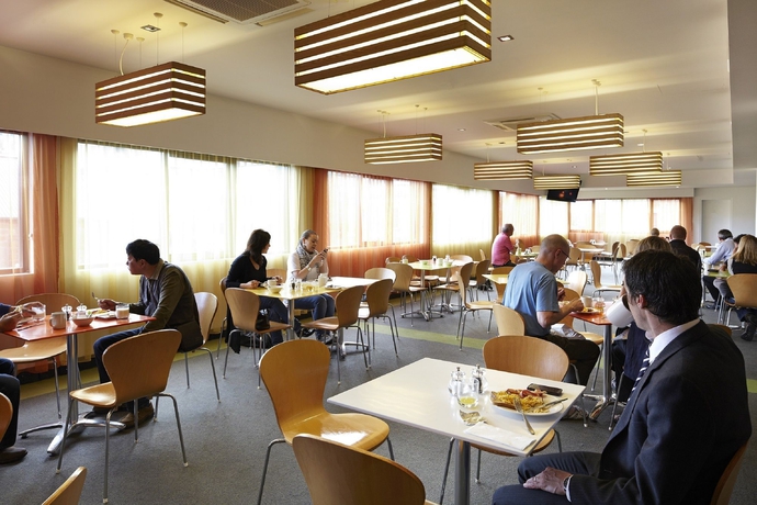 Imagen del bar/restaurante del Hotel Travelodge Hobart. Foto 4