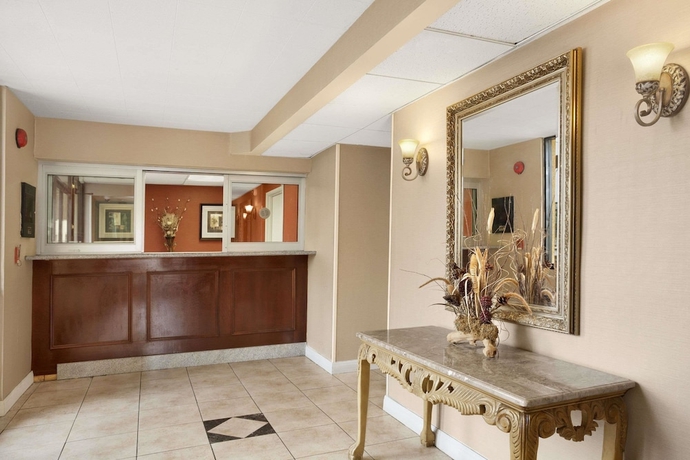 Imagen de los interiores del Hotel Travelodge Inn And Suites Gardena CA. Foto 19