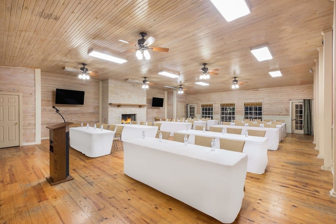 Imagen de los interiores del Hotel Travelodge Inn And Suites San Antonio Airport. Foto 17