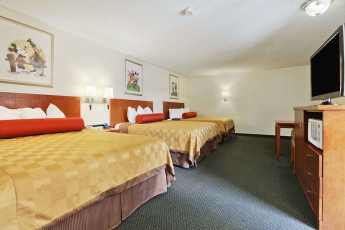 Imagen de la habitación del Hotel Travelodge Inn and Suites By Wyndham Anaheim On Disneyland Dr. Foto 13