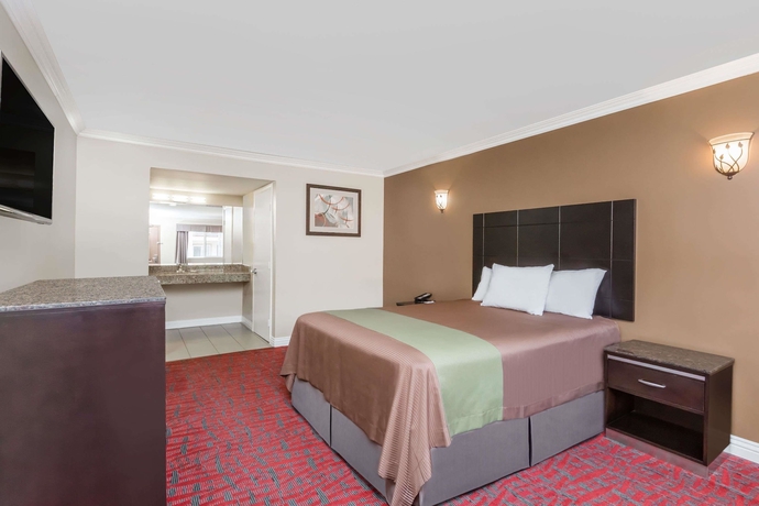 Imagen de la habitación del Hotel Travelodge Inn and Suites By Wyndham Bell Los Angeles Area. Foto 5