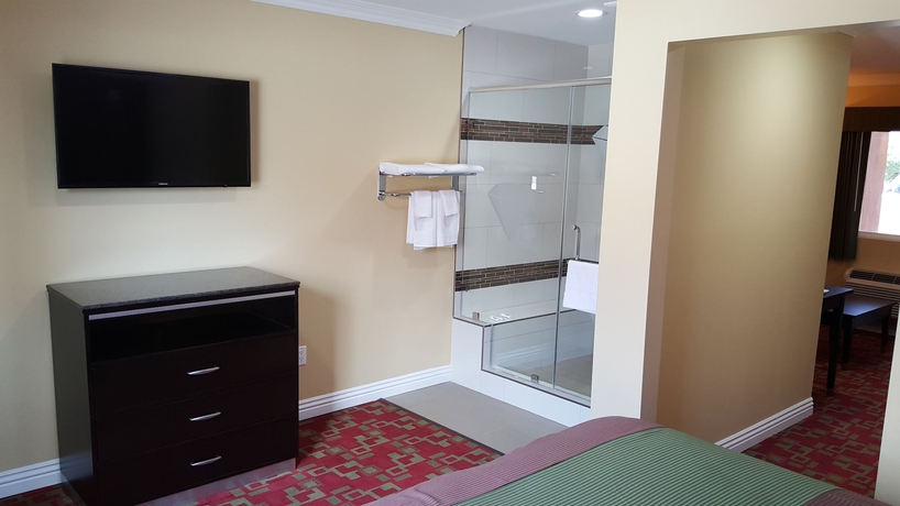 Imagen de la habitación del Hotel Travelodge Inn and Suites By Wyndham Bell Los Angeles Area. Foto 6