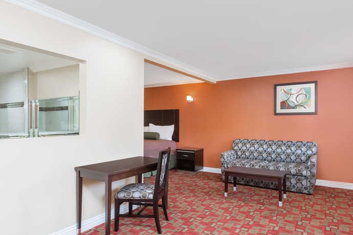 Imagen de la habitación del Hotel Travelodge Inn and Suites By Wyndham Bell Los Angeles Area. Foto 15