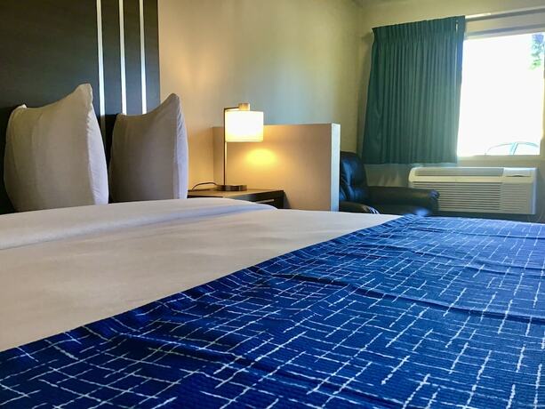 Imagen de la habitación del Hotel Travelodge Inn and Suites by Wyndham Missoula University Park. Foto 15