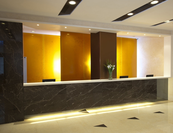 Imagen de los interiores del Hotel Travelodge Kowloon. Foto 15