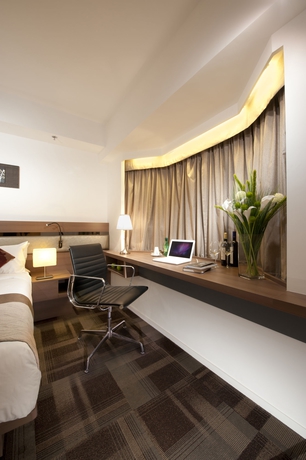 Imagen de la habitación del Hotel Travelodge Kowloon. Foto 10