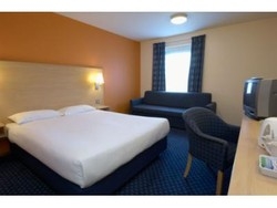 Imagen de la habitación del Hotel Travelodge Leeds Bradford Airport. Foto 2