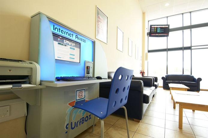 Imagen de los interiores del Hotel Travelodge Limerick Castletroy. Foto 16