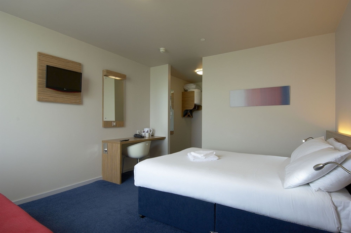 Imagen de la habitación del Hotel Travelodge Limerick Castletroy. Foto 13