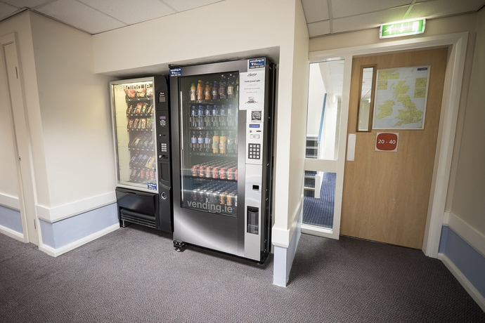 Imagen de los interiores del Hotel Travelodge Limerick Ennis Road. Foto 13