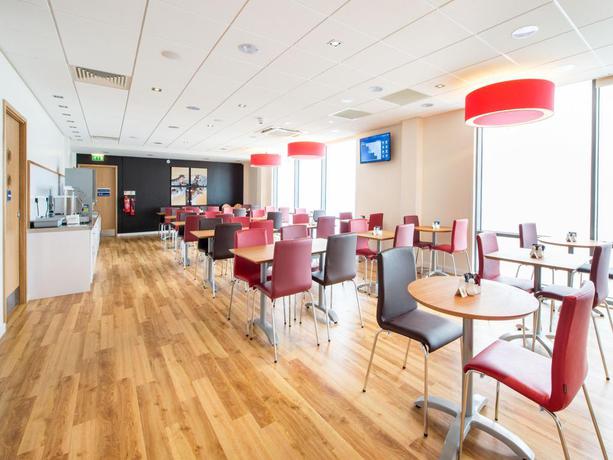 Imagen del bar/restaurante del Hotel Travelodge London Greenwich High Road. Foto 2