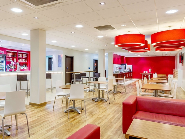 Imagen del bar/restaurante del Hotel Travelodge London Vauxhall. Foto 3