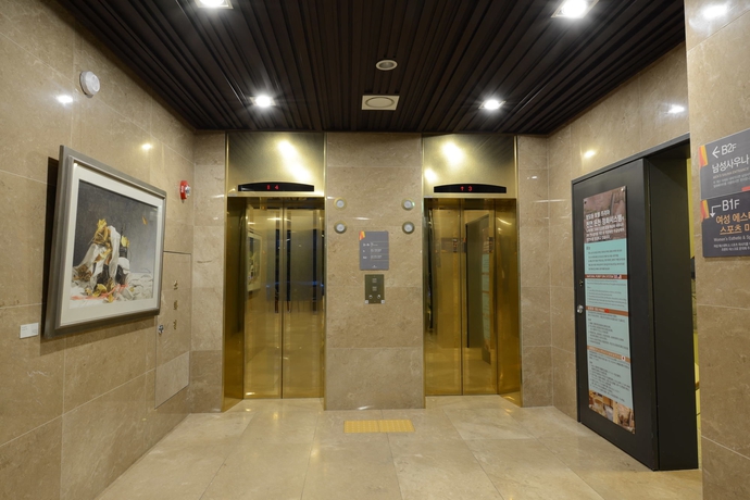 Imagen de los interiores del Hotel Travelodge Myeongdong City Hall. Foto 15