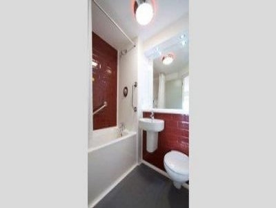 Imagen general del Hotel Travelodge Newcastle Under Lyme. Foto 5