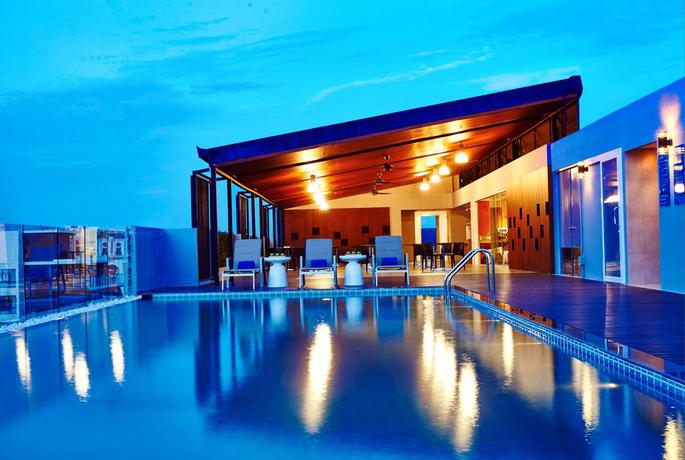 Imagen de la piscina del Hotel Travelodge Pattaya. Foto 17