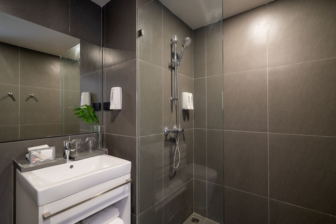 Imagen de la habitación del Hotel Travelodge Phuket Town. Foto 14