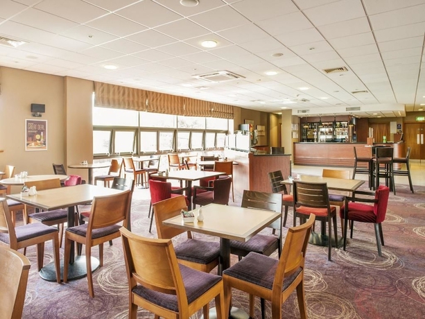 Imagen del bar/restaurante del Hotel Travelodge Sheffield Meadowhall. Foto 3