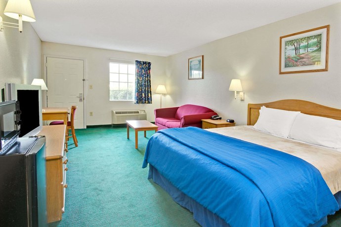 Imagen de la habitación del Hotel Travelodge Suites By Wyndham Macclenny/i-10. Foto 8