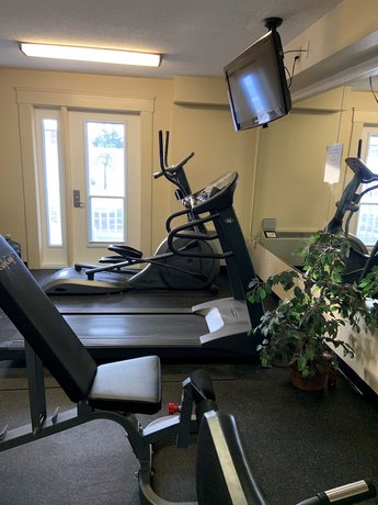 Imagen de los interiores del Hotel Travelodge Suites By Wyndham Moncton. Foto 19