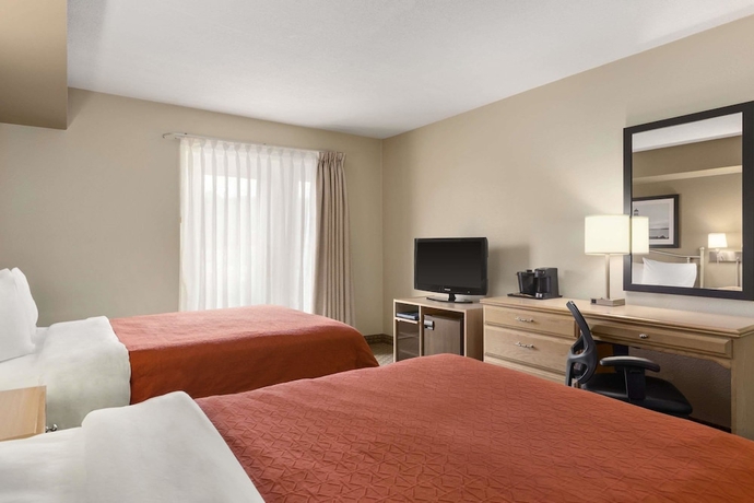 Imagen de la habitación del Hotel Travelodge Suites By Wyndham Saint John. Foto 7