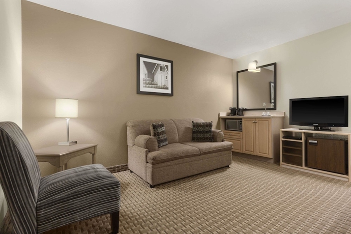 Imagen de la habitación del Hotel Travelodge Suites By Wyndham Saint John. Foto 11