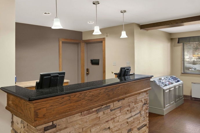 Imagen de los interiores del Hotel Travelodge Suites By Wyndham Saint John. Foto 15