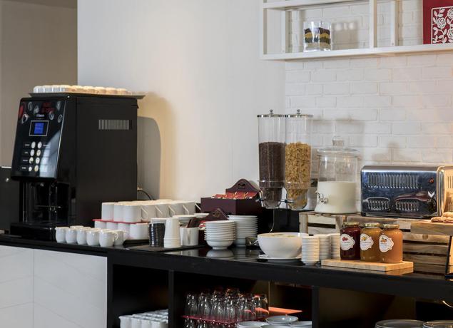 Imagen del bar/restaurante del Hotel Travelodge Sukhumvit 11. Foto 4