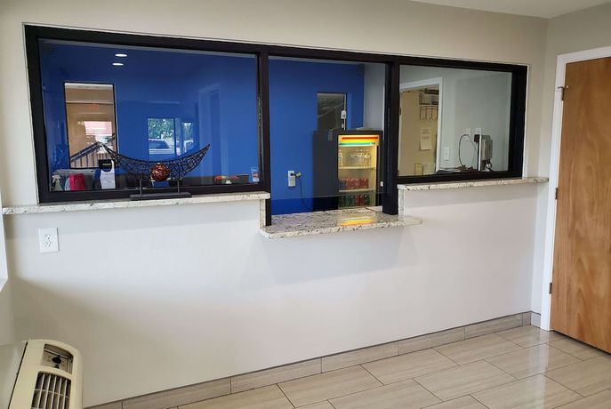 Imagen de los interiores del Hotel Travelodge by Wyndham Albuquerque West. Foto 10