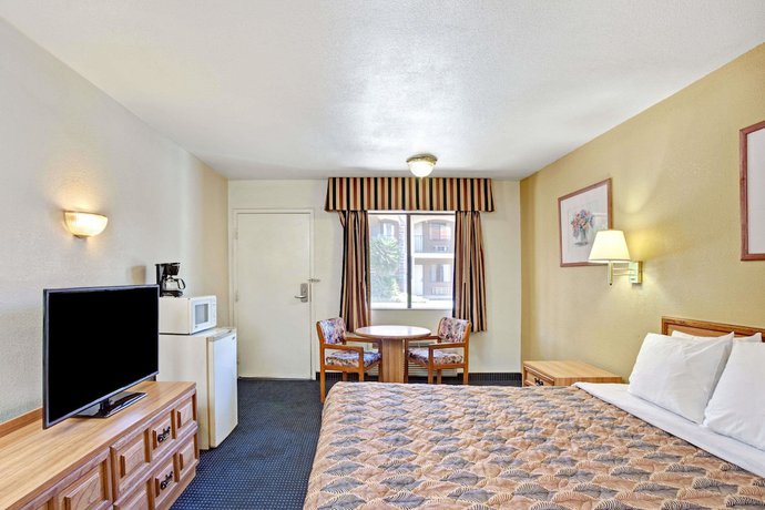 Imagen de la habitación del Hotel Travelodge by Wyndham Banning CA Near Casino/Outlet Mall. Foto 3