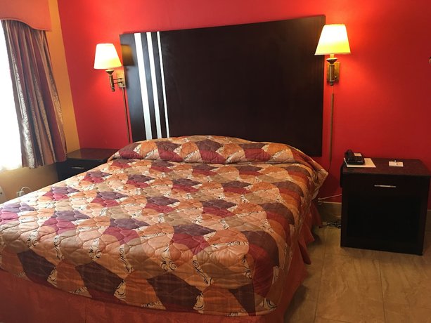 Imagen de la habitación del Hotel Travelodge by Wyndham Bay Shore Long Island. Foto 8