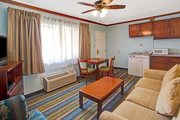 Imagen de la habitación del Hotel Travelodge by Wyndham Bishop. Foto 14