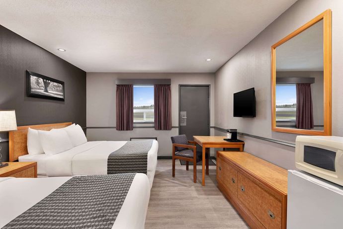 Imagen de la habitación del Hotel Travelodge by Wyndham Brandon. Foto 2