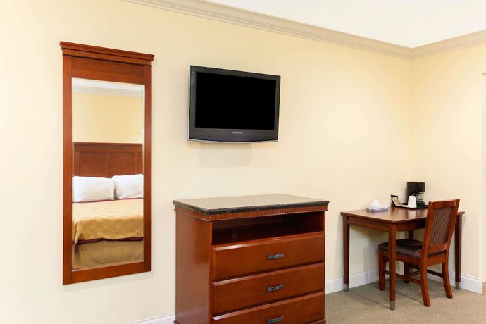 Imagen de la habitación del Hotel Travelodge by Wyndham Brea. Foto 6