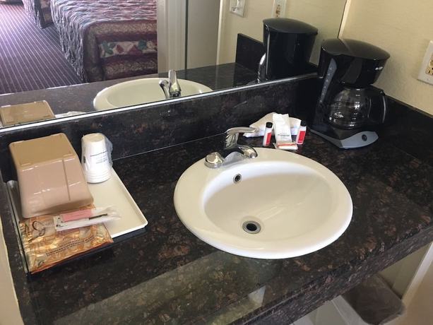 Imagen de la habitación del Hotel Travelodge by Wyndham Buena Park. Foto 7