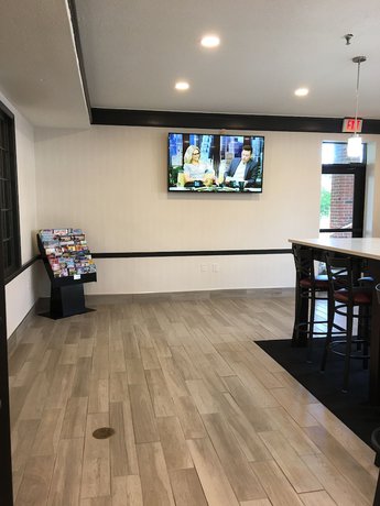 Imagen de los interiores del Hotel Travelodge by Wyndham Canton/Livonia Area, MI. Foto 13