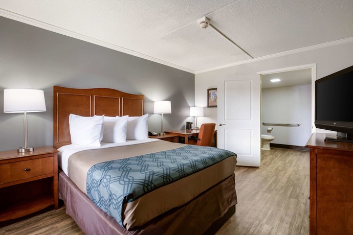 Imagen de la habitación del Hotel Travelodge by Wyndham Canton/Livonia Area, MI. Foto 9