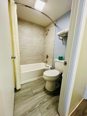 Imagen de la habitación del Hotel Travelodge by Wyndham Carlisle North. Foto 10