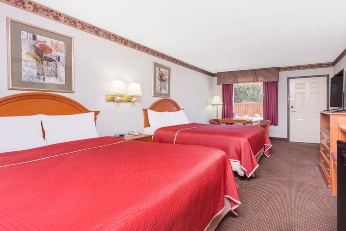 Imagen de la habitación del Hotel Travelodge by Wyndham Chattanooga/Hamilton Place. Foto 7