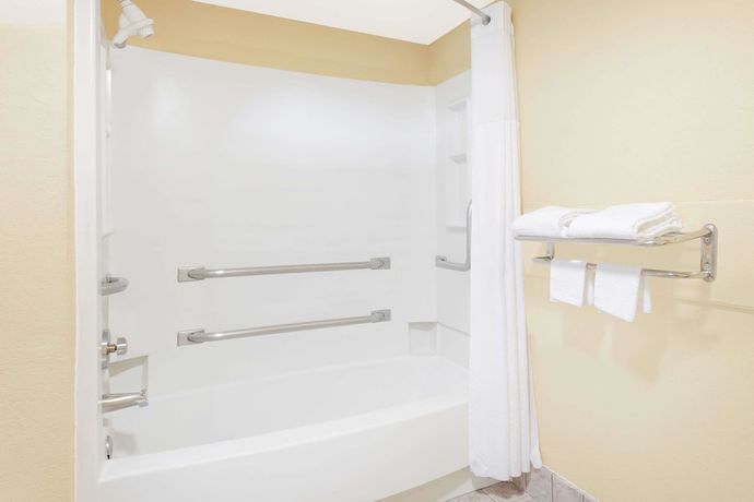 Imagen de la habitación del Hotel Travelodge by Wyndham Chattanooga/Hamilton Place. Foto 8