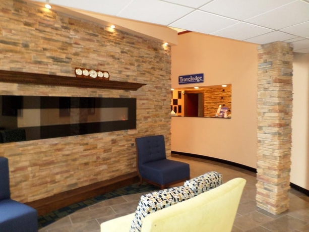 Imagen de los interiores del Hotel Travelodge by Wyndham Cleveland Lakewood. Foto 17