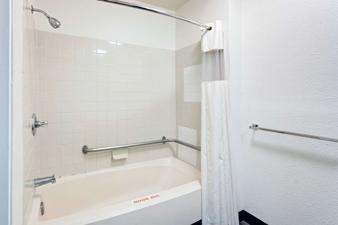 Imagen general del Hotel Travelodge by Wyndham College Park. Foto 1