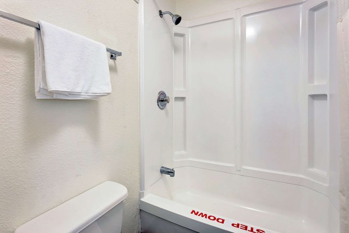 Imagen de la habitación del Hotel Travelodge by Wyndham College Park. Foto 17