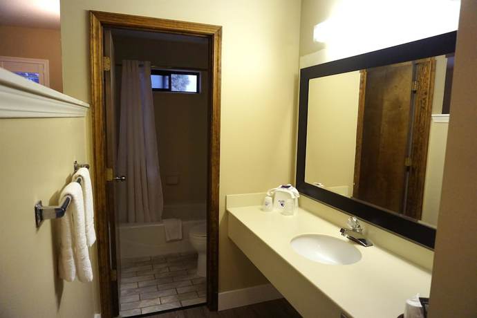 Imagen de la habitación del Hotel Travelodge by Wyndham Concord. Foto 5