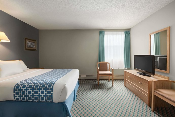 Imagen de la habitación del Hotel Travelodge by Wyndham Edmonton Airport. Foto 3