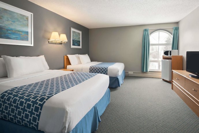 Imagen de la habitación del Hotel Travelodge by Wyndham Edmonton Airport. Foto 5