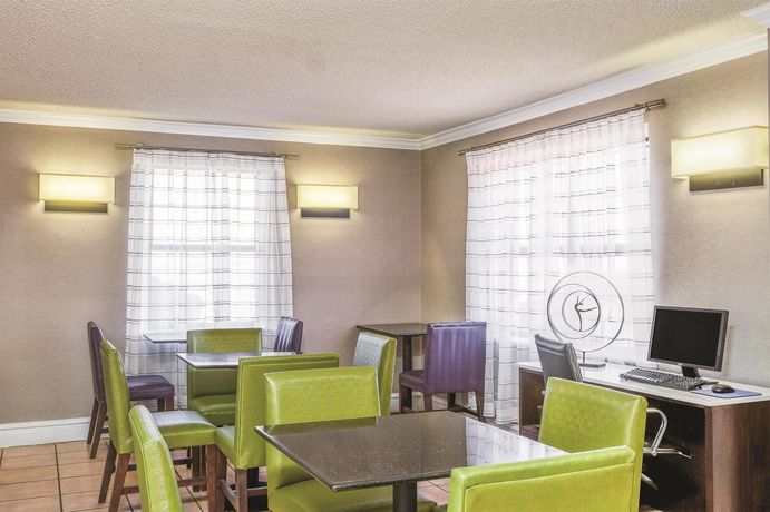 Imagen de los interiores del Hotel Travelodge by Wyndham El Paso - Airport. Foto 9