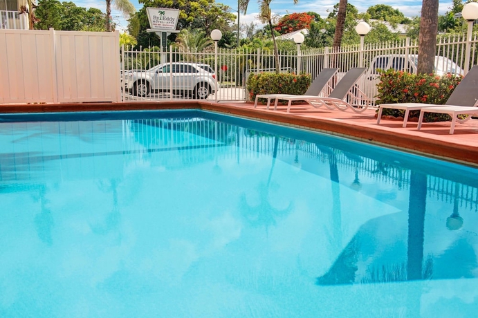 Imagen de la piscina del Hotel Travelodge by Wyndham Fort Lauderdale. Foto 14