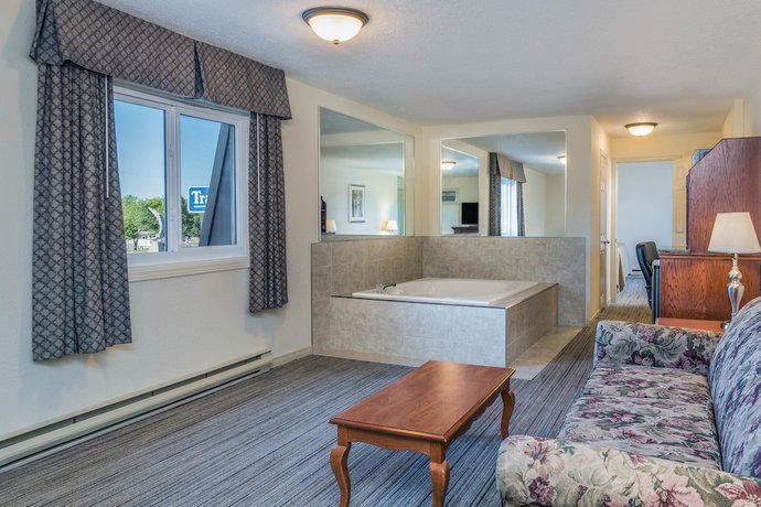 Imagen de la habitación del Hotel Travelodge by Wyndham Gananoque. Foto 3